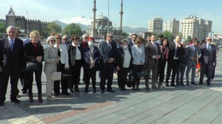 Uğur Nuri Akın: Artık eczacıların ve eczanelerin hakkı teslim edilmelidir”