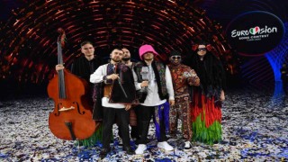 Ukraynalı grup Eurovisiondan kazandığı kristal mikrofonu 900 bin dolara sattı