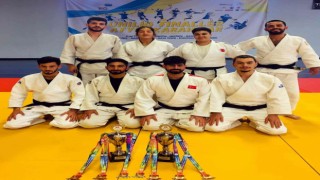 Üniversite Judo takımı madalyaları topladı