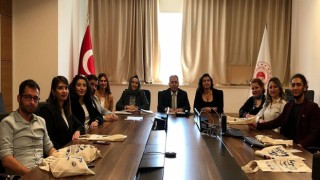 Üniversite öğrencileri TBMMyi ziyaret etti