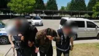 Uyuşturucu ticareti yaparken suçüstü yakalandılar