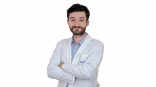 Uzman doktordan ebeveynlere, Çocuklara bilinçsizce ilaç vermeyin uyarısı
