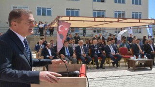 Vali Akbıyık: “45 bin kitap dağıttık”