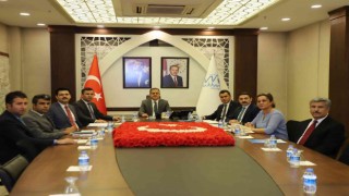 Vali Akbıyık: “Hakkari tarihinin en büyük yatırımlarını alıyor”