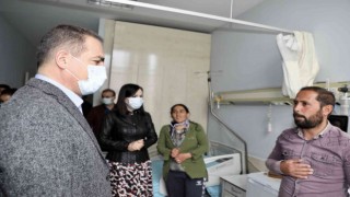 Vali Akbıyık, hastaların bayramını kutladı