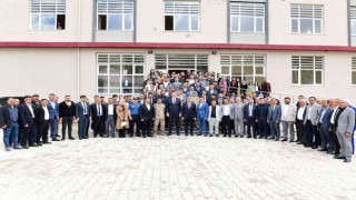 Vali Bilmezden Çatak ilçesine veda ziyareti