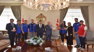 Vali Karadeniz kurum müdürlerini ağırladı