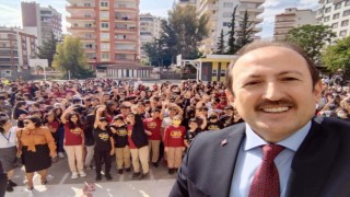 Vali Pehlivan, öğretmen ve öğrencilerle buluştu