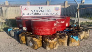 Vanda 1,5 ton kaçak akaryakıt ele geçirildi