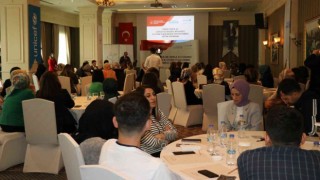 Vanda erken yaşta ve zorla evlilikler masaya yatırıldı