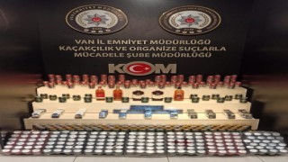 Vanda kaçak içki ve sigara ele geçirildi