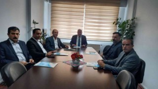 Vanlı çiftçilerden Bakan Kişrişciyi davet