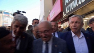 Vatandaştan CHPli Mansur Yavaşa: “Siz oy zamanında gelip bize bakıyorsunuz”