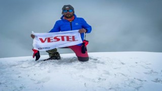Vestelin dağcısından 5 zirve tırmanışı