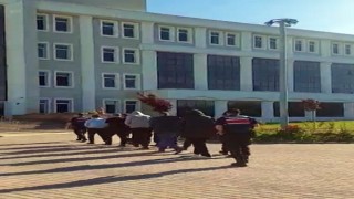 Yalova merkezli 3 ilde rüşvet, hırsızlık ve resmi evrakta sahtecilik operasyonu