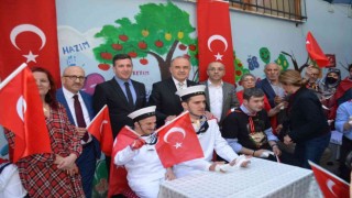 Yalovada engelli gençlere asker eğlencesi