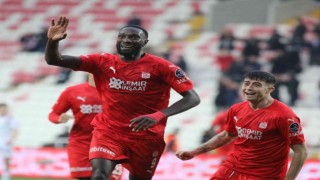 Yatabare adını Sivasspor tarihine yazdırdı