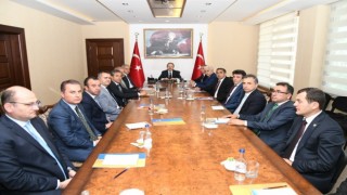 Yeni Vali Pehlivan, Mersin mesaisine hızlı başladı