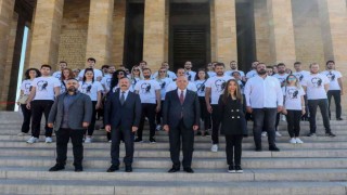 Yenimahalle Belediye Başkanı Yaşar, Anıtkabiri ziyaret etti