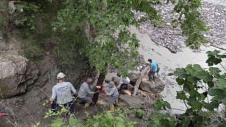 Yerköprü Piknik Alanı ve Çakıt Çayında temizlik