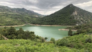 Yeşile bürünen Adananın kuzey ilçelerine ziyaretçi akını