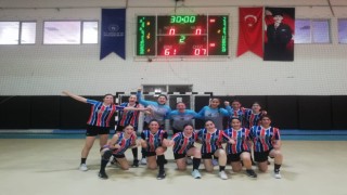 Yıldız Kelebekler çeyrek finalde
