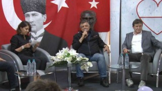 Yılmaz Vural, Hemşirelik Haftası etkinliğinde hemşirelerle bir araya geldi