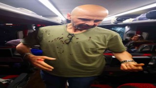 Yolcular dehşeti yaşadı, o anları otobüsün içinde kaydettiler
