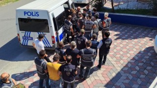 4ü kadın 11 kişi fuhuş operasyonunda gözaltına alındı
