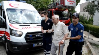 5inci kattan atlamak istedi, son anda polis kurtardı