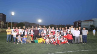 Adaletspor ligini şampiyon bitirerek süper amatör yolunu tuttu