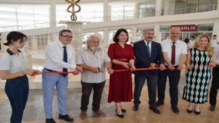 ADÜde Paylaşım adlı heykel sergisi açıldı