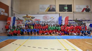 Afyonkarahisarda ANALİG Badminton Çeyrek Final müsabakaları sona erdi
