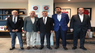 Ahmet Nur Çebiden, TFF Başkanı Mehmet Büyükekşiye ziyaret