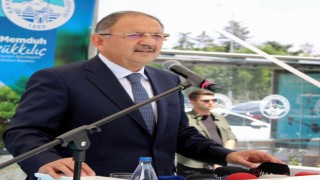 AK Parti Genel Başkan Yardımcısı Özhasekiden İzmir Marşı açıklaması