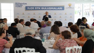 AK Parti İzmir, sivil toplum kuruluşu buluşmalarını Karşıyakadan başlattı