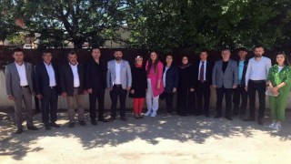AK Parti sorunların çözümü için halkla bir araya geliyor
