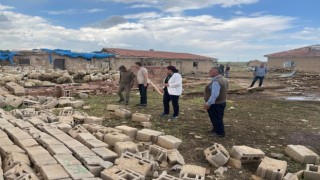 AK Partili Ünsal, afetten zarar gören Mucur ilçesinin köylerini inceledi