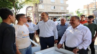 AK Partililerin mahalle ziyaretleri sürüyor