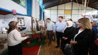Akyazıda emek ve sevgi bu sergide buluştu