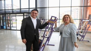 Aliağa Gençlik Merkezinde Tarihi Helvacı Kilimi Sergisi