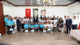 ALKÜnün gurur veren öğrencileri Rektör Kalan ile bir araya geldi