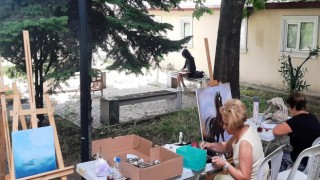 Altınovada resim kursuna büyük talep