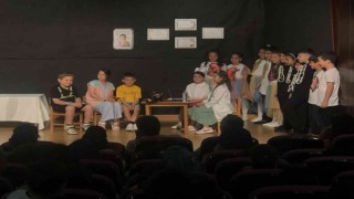 Altınyıldız İlköğretim Okulu öğrencileri, yıl sonu gösterisi düzenledi