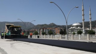 Amasya Belediyesi, asfalt çalışmalarını tam gaz sürdürüyor