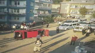 Ankarada drift yapan aracın sürücüsüne mahallelilerden tepki: Aracı devirdiler