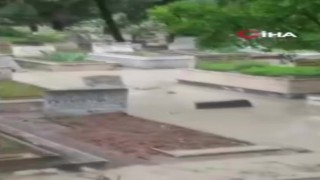 Ankarada sel Karşıyaka Mezarlığını da vurdu