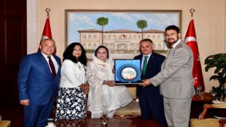 Antalya Valisi Yazıcı: “Bu şehrin kolları bir şekilde turizme çıkıyor”