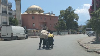 Antalyada 2si patenli, 5 çocuğun trafikteki tehlikeli yolculuğu