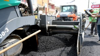 Asfalt serim işlemi Geyvede sürüyor